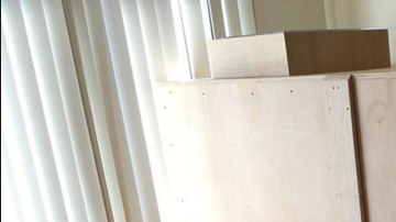 Peter Berkowitz vive en esta pequeña caja.