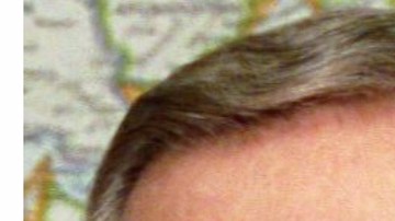Pete Wilson (i) y Donald Trump, dos políticos republicanos que se han beneficiado atacando a la comunidad migrante. (archivo)