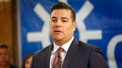 Ricardo Lara, comisionado de seguros de California. (Photo by Aurelia Ventura/La Opinion)
