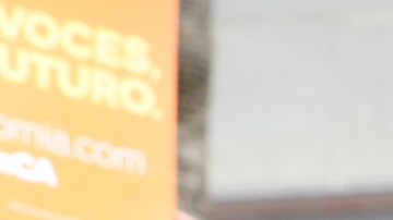 El alcalde Eric Garcetti durante el lanzamiento de una campaña de protección para las personas transgénero. (Foto: Aurelia Ventura/ La Opinion)