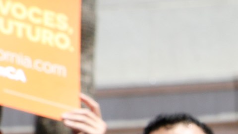 El alcalde Eric Garcetti durante el lanzamiento de una campaña de protección para las personas transgénero. (Foto: Aurelia Ventura/ La Opinion)