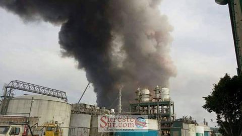 Una fuerte explosión ocurrió en un complejo petroquímico de la empresa estatal Petróleos Mexicanos (Pemex) en el puerto de Coatzacoalcos, en Veracruz.