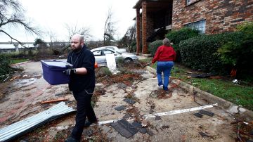 Las tormentas que durante las últimas horas azotaron a los estados de la Costa del Golfo de México se cobraron la vida de una mujer en Texas