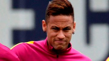 Neymar, millonario pero con condiciones.
