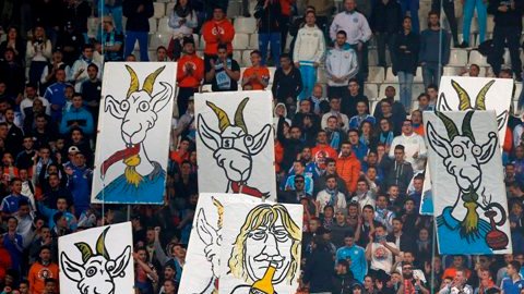 Las 'cabras' en la tribuna del Olympique de Marsella.