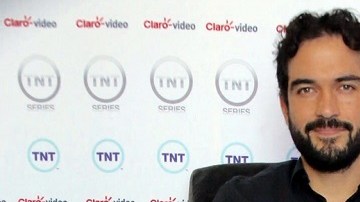 El actor Alfonso Herrera pronto dejará la imagen del joven adolescente rebelde de "RBD".