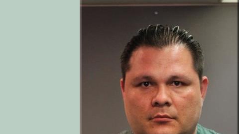 Andrés Pacheco es un corredor de bienes raíces y dueño de Franklin Equity Corporation/Signature Escrow, con sede en Santa Ana