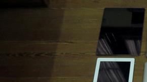 Fotografía cedida por el Ministerio del Interior de Uruguay que muestra varios computadores y tabletas digitales allanadas al narcotraficante Gerardo González Valencia.