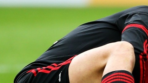 Chicharito se lesiona