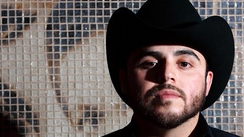 Los problemas se le acumulan a Ortiz desde la publicación de su "Fuiste Mía".