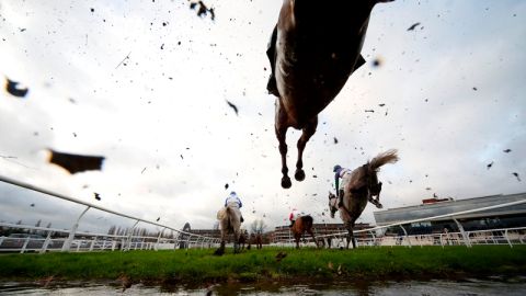 Foto de archivo de una carrera en Newbury, Inglaterra.