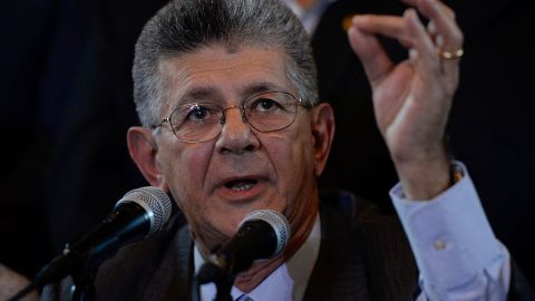 Henry Ramos Allup, presidente de la Asamblea de Venezuela, controlada por la oposición, que este miércoles dio un paso más para buscar el revocatorio de Maduro.