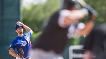 Clayotn Kershaw lanzará en el juego inaugural de temporada para los Dodgers ante los Padres.