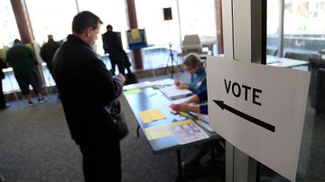 Wisconsin Voters Take Part In State's Primary
