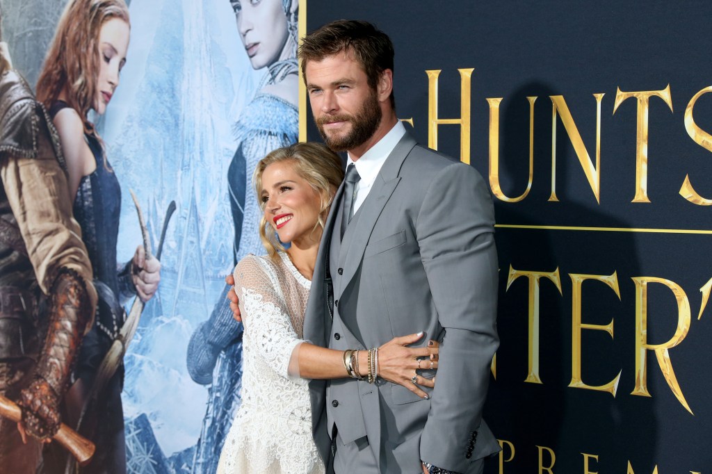 Chris Hemsworth y su esposa Elsa Pataky en el estreno de 'The Huntsman: Winter's War' en Los Ángeles el 11 de abril.
