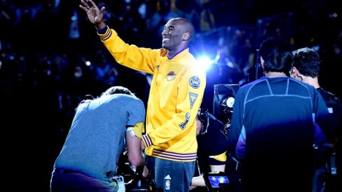 Kobe Bryant y el Staples Center, el centro del mundo la noche de este miércoles.