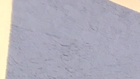 Iliana Guadalupe Pérez (izda.) es la autora de la guía, pensada para orientar y ayudar a los jóvenes beneficiarios de DACA.