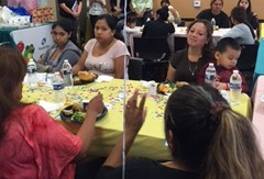 Health Net celebró a las futuras mamás del Este de Los Ángeles con un almuerzo, regalitos e información de salud.
