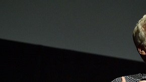 James Cameron anunció ayer que su exitosa película "Avatar" tendrá cuatro secuelas.