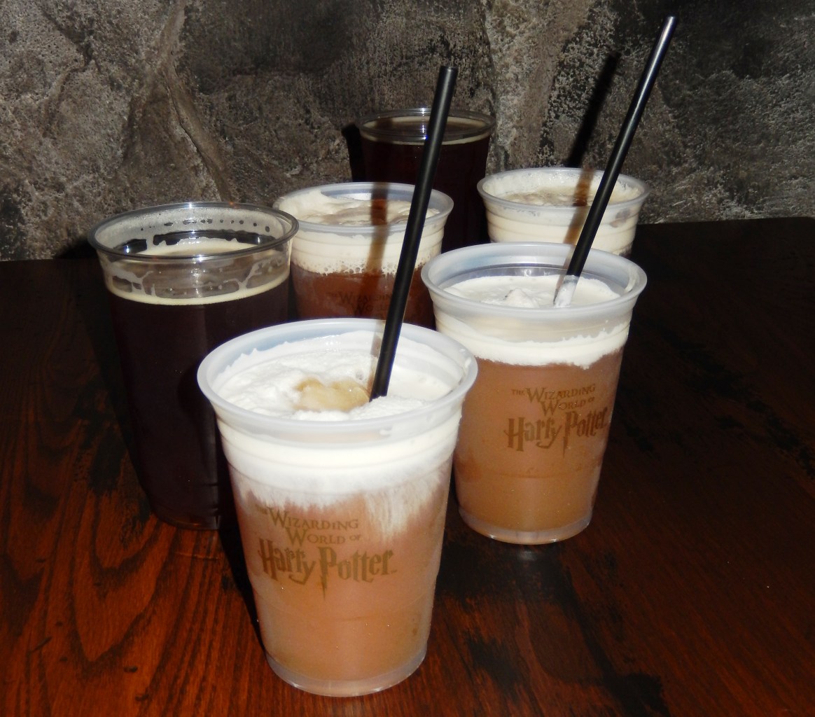 Cervezas exclusivas y Butterbeer, también están disponibles.