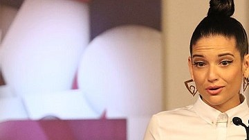 Natalia Jiménez en una conferencia de prensa en febrero en Miami.