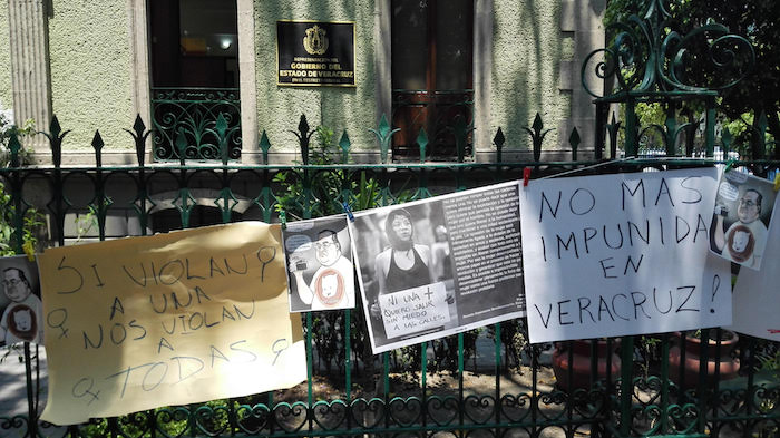 Mujeres protestaron este día contra los femninicidios y la agresión contra Daphne.