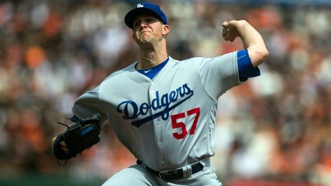 El abridor Alex Wood permitió la primera carrera de la temporada para los Dodgers tras 31 entradas.