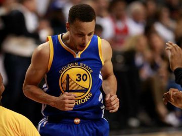 Curry asegura no prestar oídos a las críticas mal intencionadas para poder mantenerse en su línea.