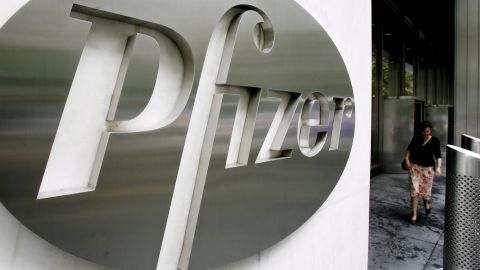 Pfizer eleva al 95 por ciento la efectividad de su vacuna.