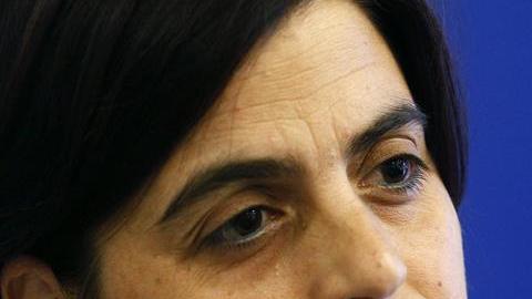 La ministra del Servicio Nacional de la Mujer en Chile, Claudia Pascual, quien lamentó "profundamente este brutal y el ensañamiento con el que fue cometido