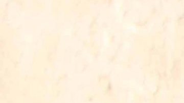 Un soldado ingresa en un recinto que los paramilitares talibanes defendían en la frontera con Pakistán.