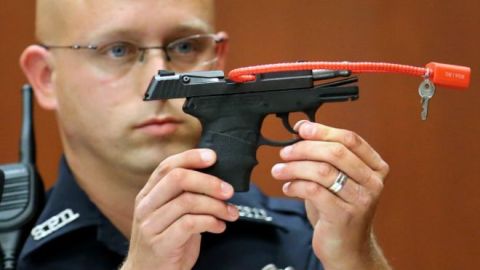 La pistola fue subastada en la página web UnitedGunGroup.com.