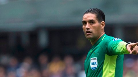 Roberto García Orozco representará al arbitraje mexicano en la Copa América Centenario.