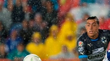 Óscar Murillo al momento de la lesión.