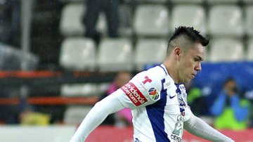 El árbitro no le marcó una mano a Efraín Juárez que pudo haber marcado diferencia a favor de Pachuca.