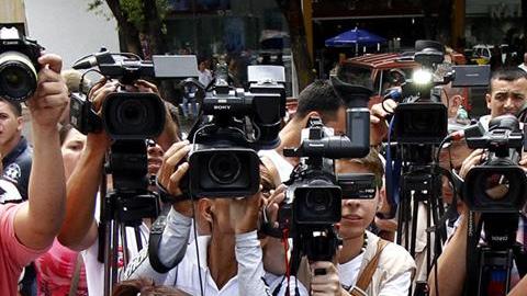 Periodistas se manifiestan por la desaparición de sus colegas.