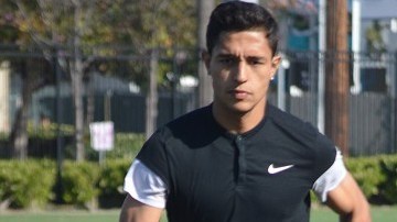 Juan Quiñonez es uno de los jugadores más popular de las ligas de Los Ángeles.