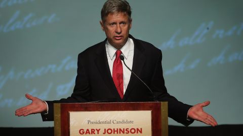 Gary Johnson, de 63 años, es exgobernador de Nuevo México.