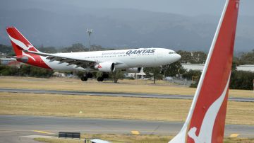 Aunque Qantas aseguró que no existía ningún riesgo real para volar, 40 pasajeros decidieron abandonar el vuelo.