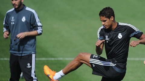 Raphael Varane es recurrente en lesiones musculares.