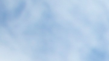 Pocas rivalidades en el fútbol mundial como la de Real Madrid y Atlérico de Madrid. Aquí dos fans antes de la final de Europa de 2014.