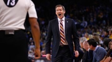 Jeff Hornacek, excoach de los Suns, está por convertirse en el nuevo entrenador de los Knicks, de acuerdo con reportes.