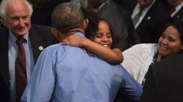 La niña Mari Copeny, dijo que lo primero que haría sería darle un fuerte abrazo a Obama, y así lo hizo.