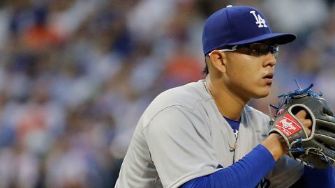 Los Dodgers tomaron la decisión porque necesitan a otros peloteros con mayor experiencia.