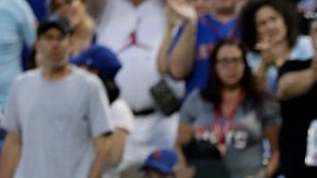 Syndergaard tuvo que abandonar el diamante por conducta antideportiva.