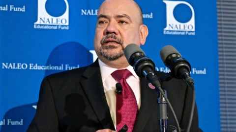 El director ejecutivo de NALEO, Arturo Vargas, dijo que es preciso mantener el diálogo con líderes republicanos. Foto: María Peña/Impremedia