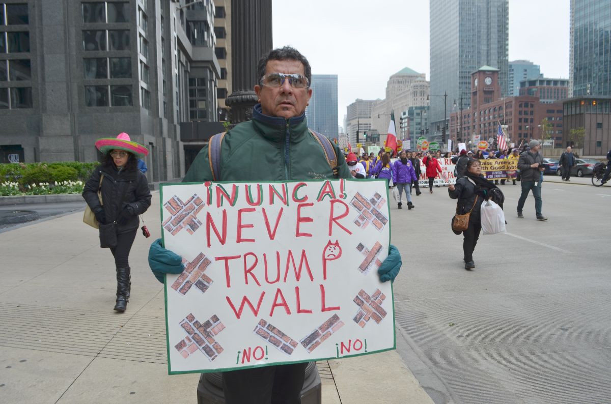 Imagen de una orotesta contra Trump en Chicago.
