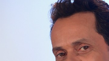 Al parecer el artista canceló de repente tres espectáculos que tenía planeado ofrecer en Rotterdam, Londres y Barcelona hace dos años.