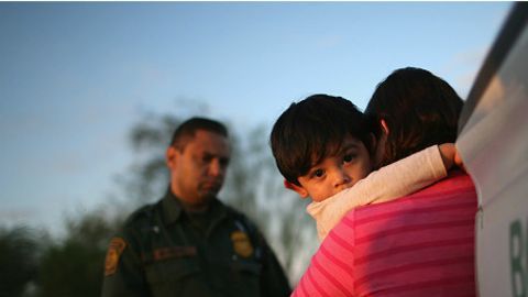 Desde 2014, comenzó a intensificarse la llegada de niños migrantes no acompañados.  (Foto: Archivo)