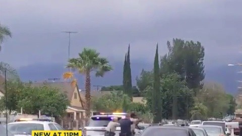 Video grabado por un testigo muestra el momento exacto en que es acribillado Sixto Casillas, de 19 años, por agentes del SBSD.